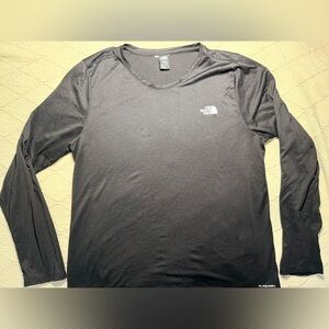 The North Face Women’s Flashdry Long Sleeve Tee